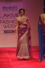 Model walk the ramp for Bhairavi Jaikishan show at Lakme Fashion Week Day 4 on 6th Aug 2012 (29681104).JPG